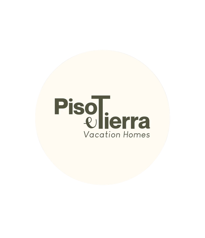 Piso e Tierra Vacation Homes logo